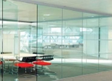 Kính cường lực 10 ly - độ dày hoàn hảo cho cánh cửa chắc chắn